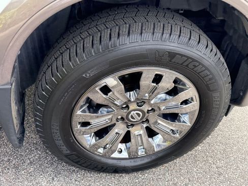 Used 2019 Nissan Titan Platinum Reserve w/ Platinum Utility Package image 15