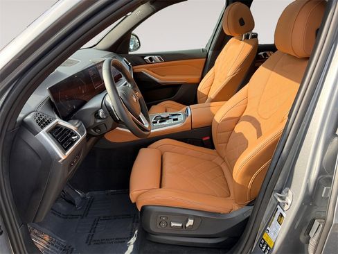 Certified 2024 BMW X5 xDrive40i w/ Parking Assistance Package image 9