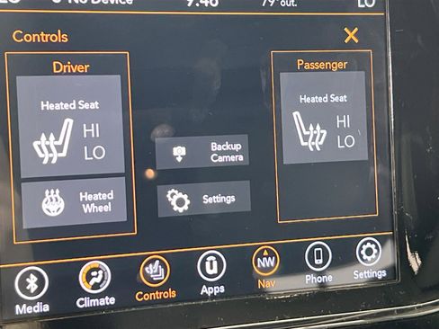 Used 2022 Jeep Grand Cherokee Laredo X image 20