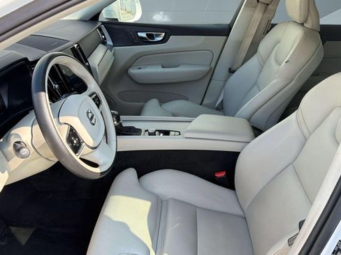 Used 2019 Volvo XC60 T5 Inscription w/ Protection Package FWD image 5