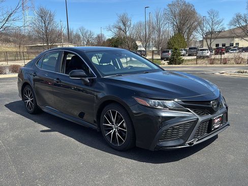 Used 2023 Toyota Camry SE image 21