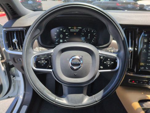 Used 2018 Volvo V90 T6 Cross Country AWD/4WD image 18