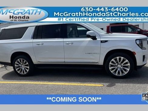 Used 2022 GMC Yukon XL Denali AWD/4WD image 1
