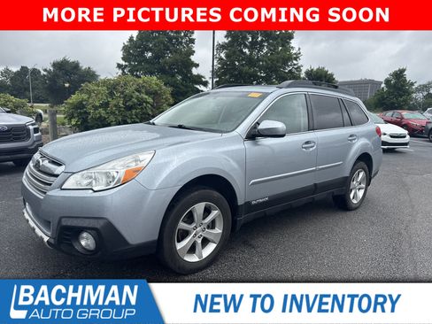 Used 2013 Subaru Outback 2.5i Limited w/ Moonroof Pkg AWD/4WD image 10