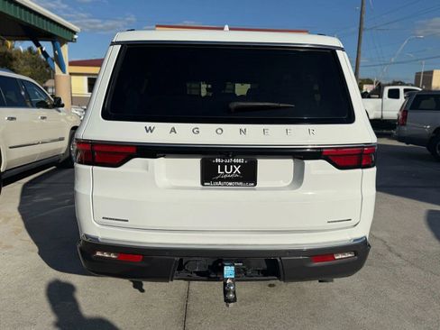 Used 2022 Jeep Wagoneer Series II image 6