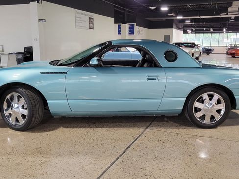 Used 2002 Ford Thunderbird RWD image 24