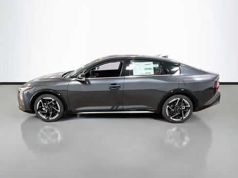 New 2025 Kia K4 GT-Line image 4