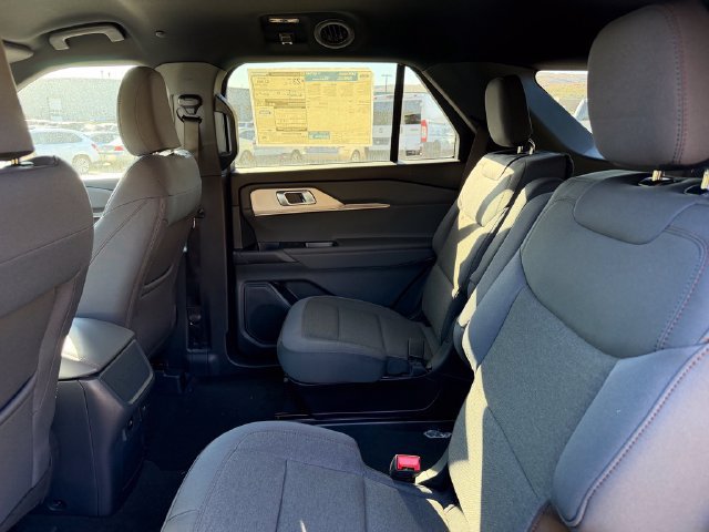 New 2027 Ford Explorer Active AWD/4WD image 7