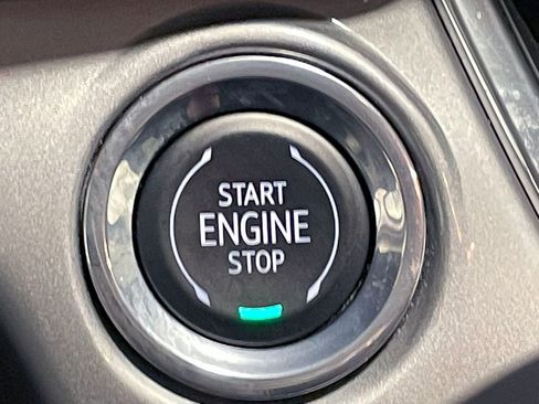 Used 2024 Chevrolet Trax LT image 27