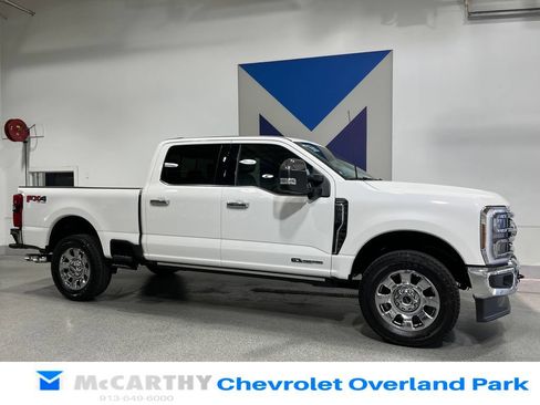 Used 2025 Ford F250 Lariat w/ Lariat Ultimate Package AWD/4WD image 3