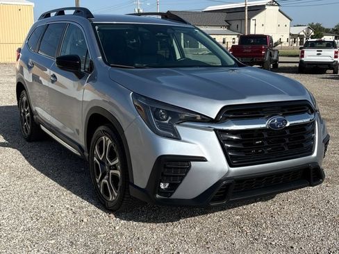 Used 2024 Subaru Ascent Limited AWD/4WD image 1