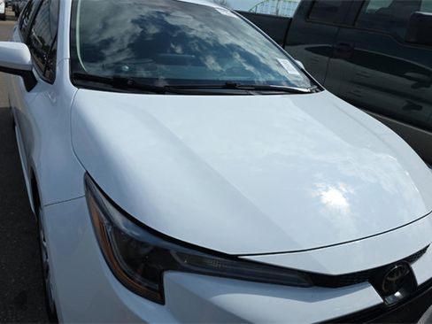 Used 2023 Toyota Corolla LE FWD image 2