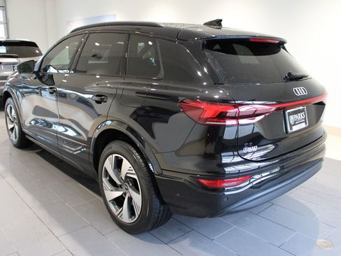 Used 2025 Audi Q6 e-tron Premium Plus w/ Premium Plus image 33