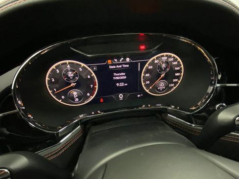 Used 2021 Bentley Flying Spur V8 AWD/4WD image 31