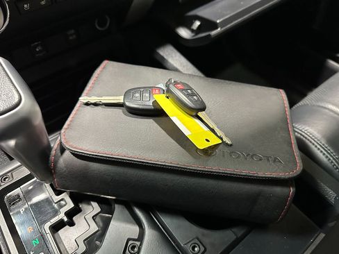 Used 2019 Toyota Tundra Platinum image 42