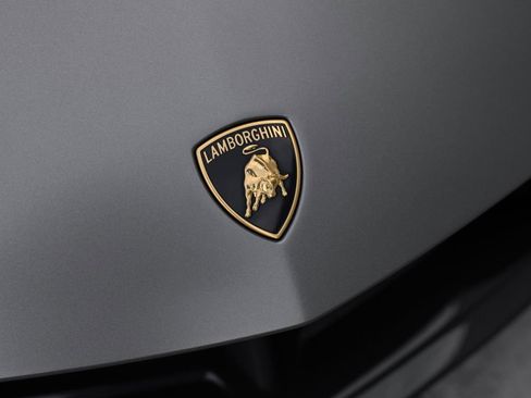Used 2025 Lamborghini Revuelto AWD/4WD image 8