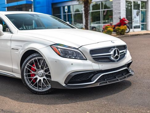 Used 2015 Mercedes-Benz CLS 63 AMG S-Model w/ Premium Package II image 3