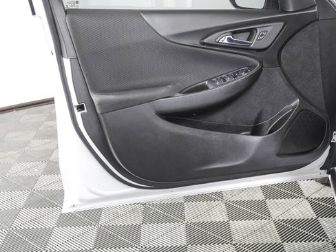Used 2022 Chevrolet Malibu RS FWD image 31