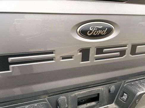 Used 2022 Ford F150 Lariat w/ Equipment Group 502A High image 9