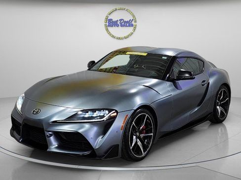 Used 2022 Toyota Supra RWD image 3