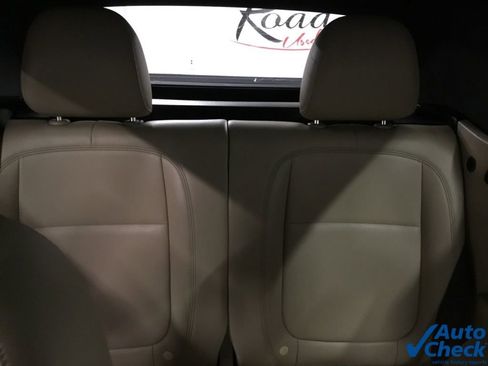 Used 2013 Volkswagen Beetle 2.0T image 35