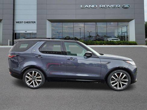 Certified 2024 Land Rover Discovery Dynamic SE AWD/4WD image 6