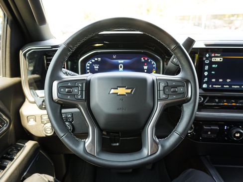 Used 2025 Chevrolet Silverado 2500 High Country w/ High Country Premium Package AWD/4WD image 18