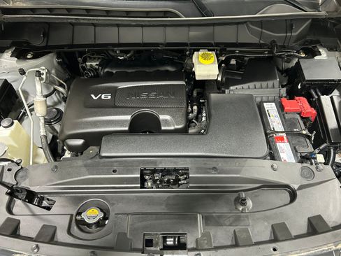 Used 2022 Nissan Pathfinder Platinum w/ Cargo Package AWD/4WD image 18