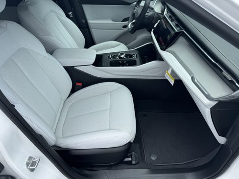 New 2026 Jeep Cherokee Laredo AWD/4WD image 14