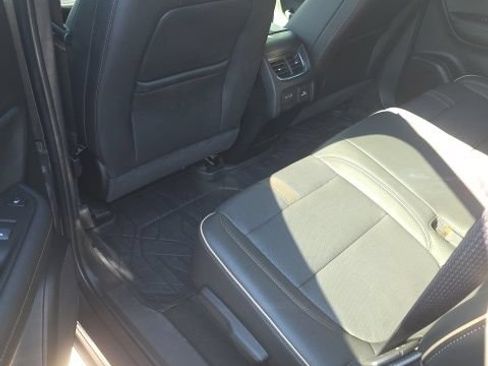 Used 2020 Chevrolet Blazer Premier w/ LPO, Floor Liner Package AWD/4WD image 6