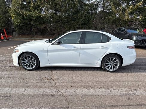 Used 2024 Alfa Romeo Giulia Ti image 3