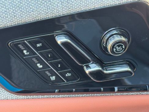 New 2026 Cadillac Optiq Luxury 2 image 20