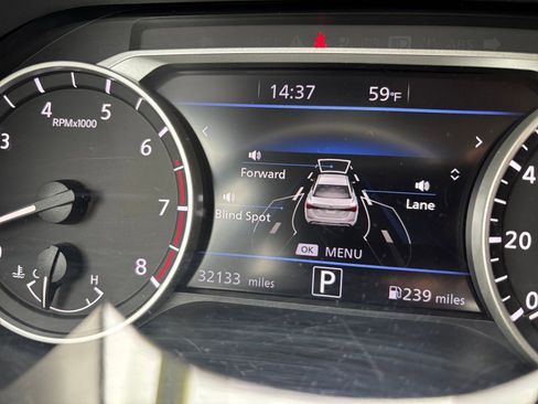 Used 2025 Nissan Sentra SV FWD image 38