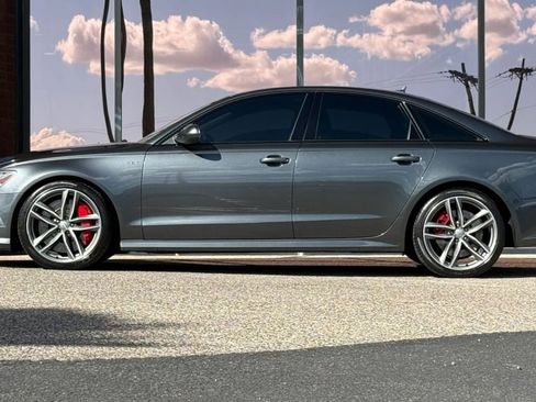 Used 2017 Audi S6 Premium Plus w/ S6 Sport Package AWD/4WD image 5