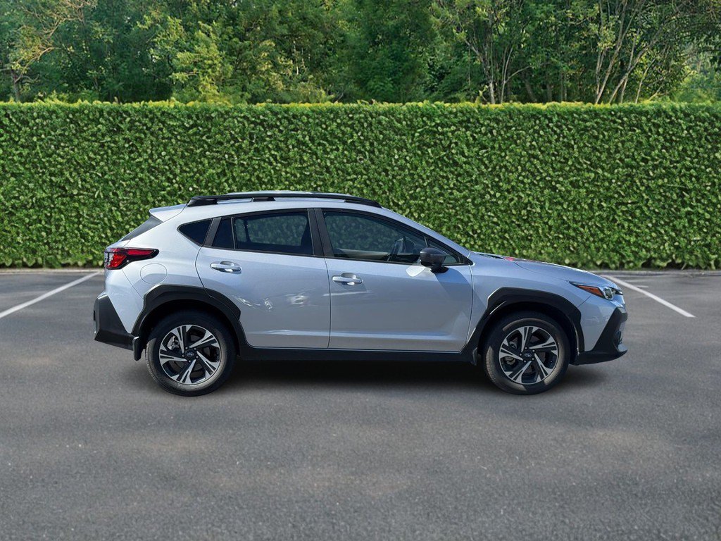Used 2024 Subaru Crosstrek 2.0i Premium AWD/4WD image 2