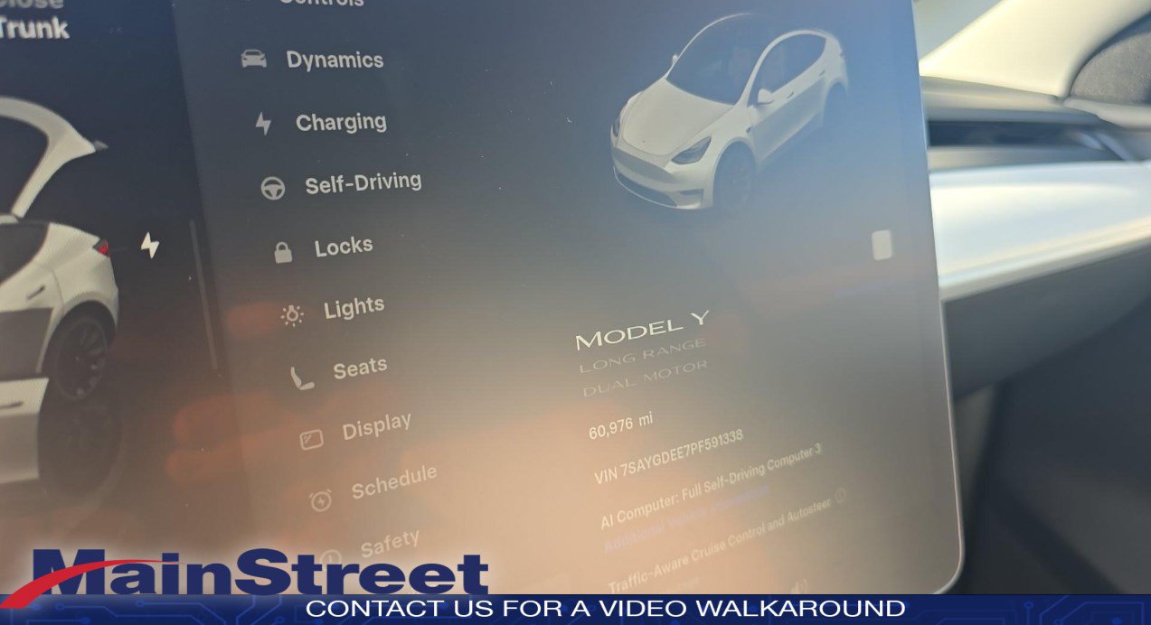 Used 2023 Tesla Model Y AWD image 2