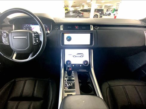 Used 2018 Land Rover Range Rover Sport HSE image 15