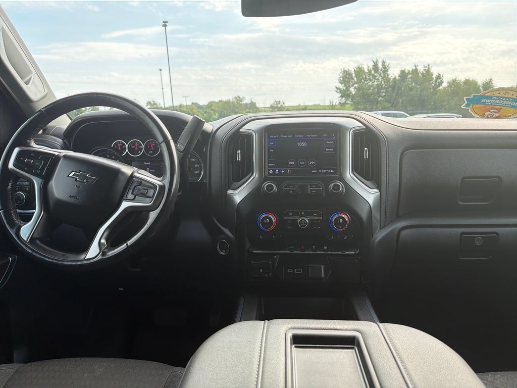 Certified 2021 Chevrolet Silverado 1500 RST w/ Rally Edition AWD/4WD image 11
