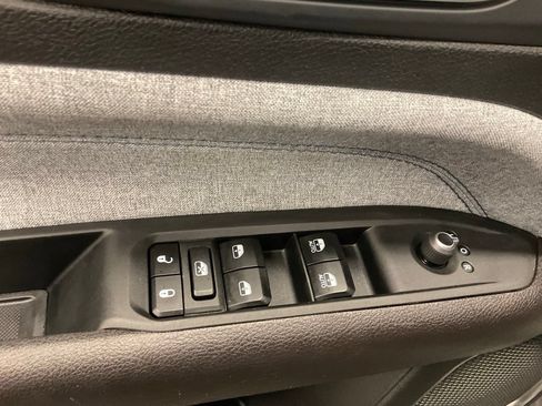 Used 2023 Jeep Compass Latitude w/ Convenience Group AWD/4WD image 15