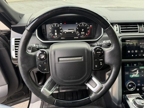 Used 2020 Land Rover Range Rover HSE image 13
