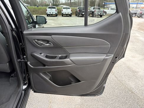 Used 2023 Chevrolet Traverse LT w/ LT Premium Package image 20