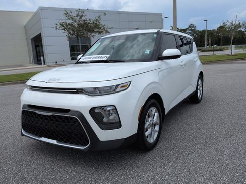 Used 2022 Kia Soul S FWD image 9