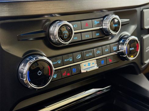 Used 2026 Ford F350 Lariat w/ Lariat Ultimate Package image 16