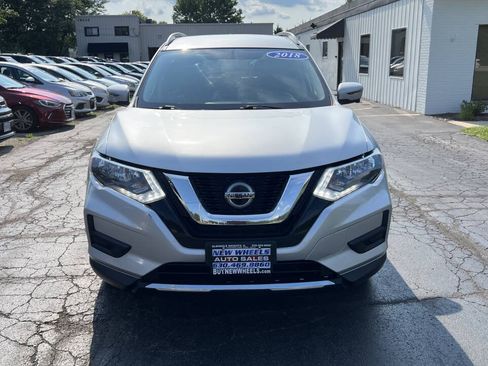 Used 2018 Nissan Rogue SV w/ Premium Package AWD/4WD image 8