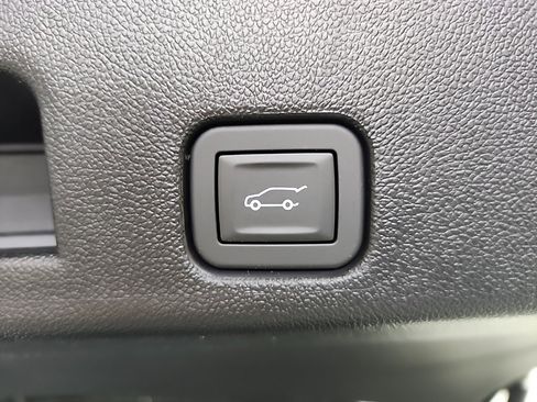 New 2026 Chevrolet Traverse RS w/ LPO, Floor Liner Package image 14