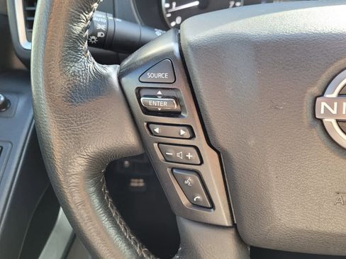 Used 2023 Nissan Frontier SV w/ SV Convenience Package image 12