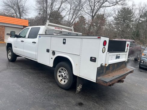 Used 2016 Chevrolet Silverado 3500 W/T w/ Snow Plow Prep Package image 3