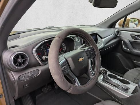 Used 2019 Chevrolet Blazer LT FWD image 12