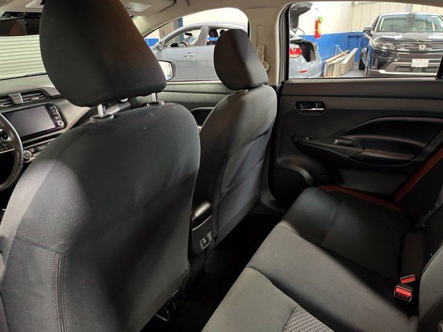 Used 2024 Nissan Versa SR FWD image 19