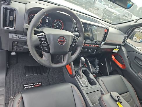 New 2026 Nissan Frontier PRO-4X w/ Tow Package AWD/4WD image 19